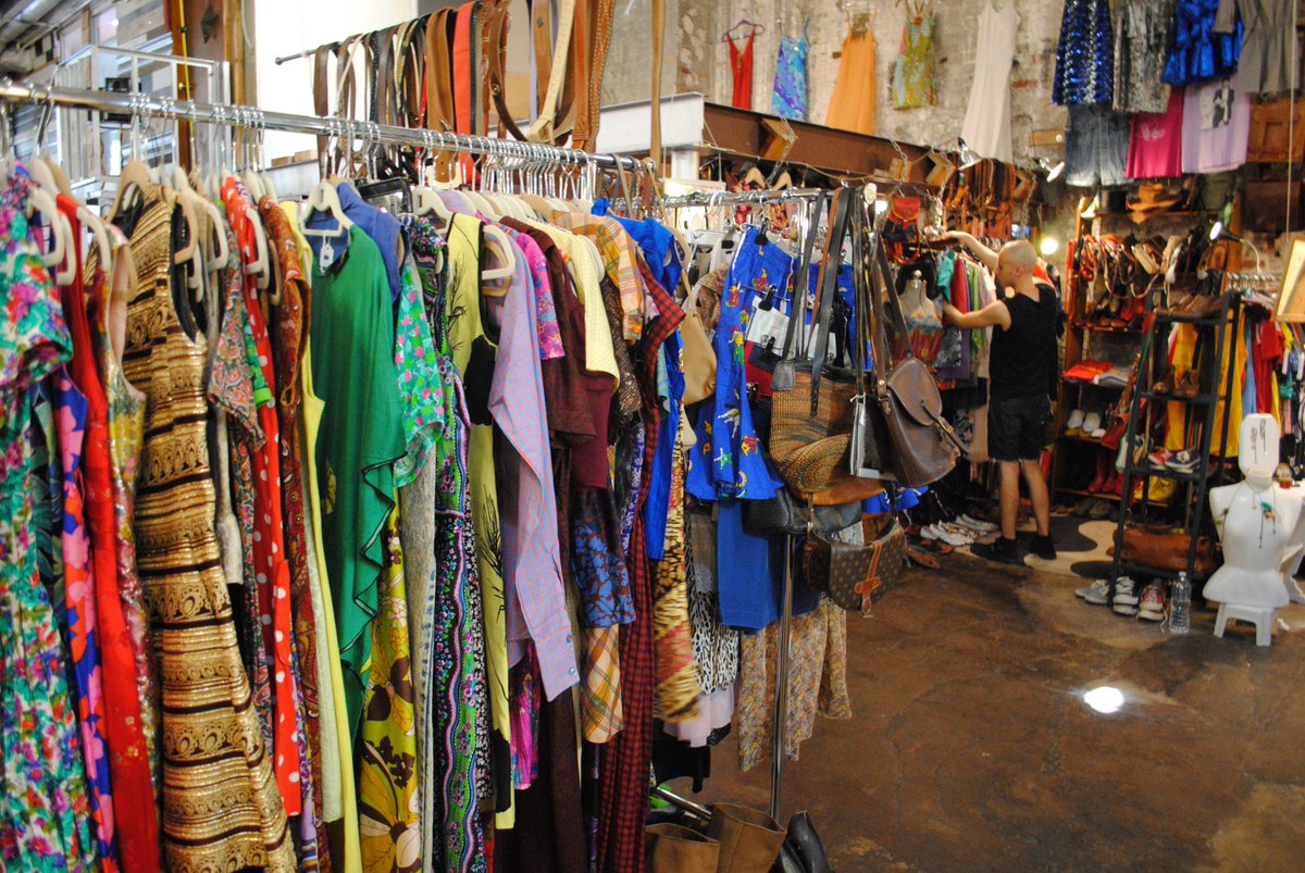 At <a href="/ArtistsAndFleas/">Artists & Fleas</a> Every Weekend ✝