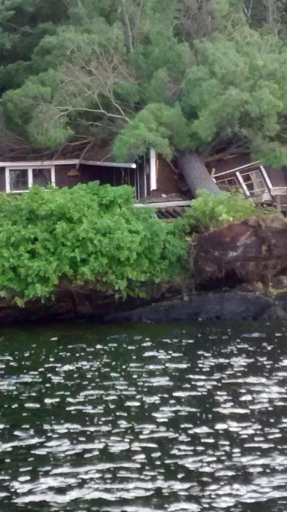 MurraysCottages's tweet photo. Another storm ripped through #sharbotlake Some of the damage is terrible. http://t.co/xngbZecWRN