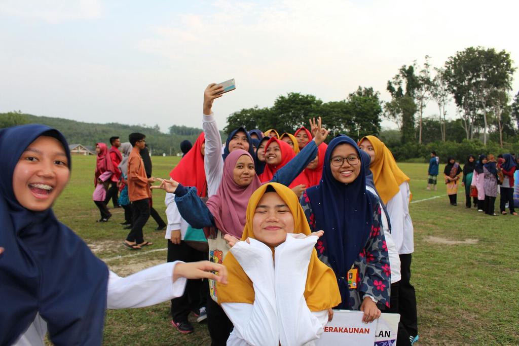 _persidauitmj's tweet photo. Wajah-wajah keceriaan mereka. 
#TeamPersida #SeeBeyondNumbers #AccountancyRock #ThisIsHowWeRoll 🔥🔥🔥
@MSPjohor http://t.co/rnBF4kWaP6