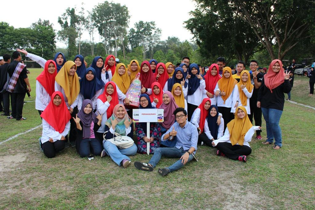 _persidauitmj's tweet photo. Wajah-wajah keceriaan mereka. 
#TeamPersida #SeeBeyondNumbers #AccountancyRock #ThisIsHowWeRoll 🔥🔥🔥
@MSPjohor http://t.co/rnBF4kWaP6