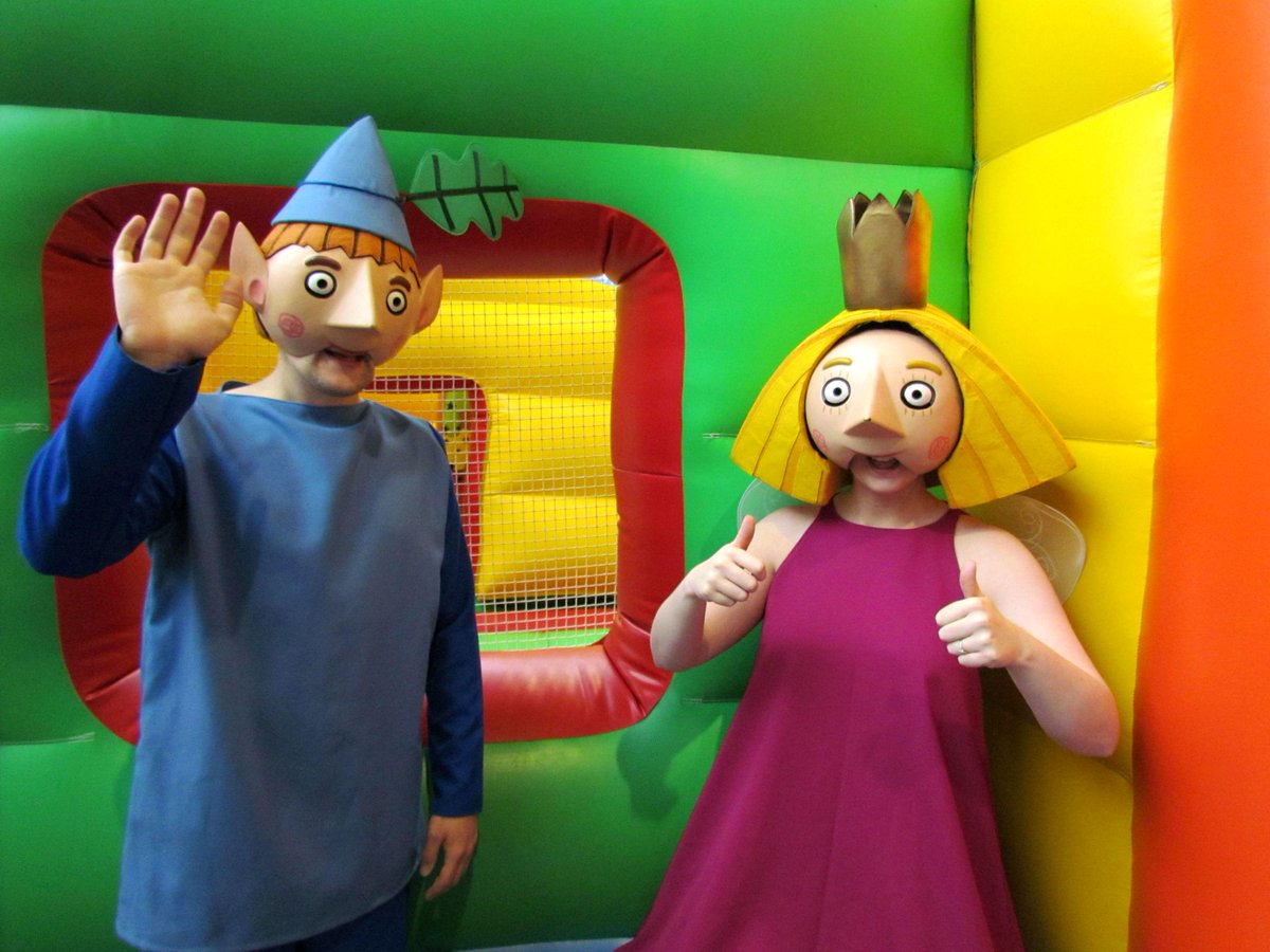 Ben &amp; Holly loved meeting their newest little friends <a href="/KidzAbout/">Kidz About</a>!  LIVE <a href="/WyvernTheatre/">Wyvern Theatre</a> in Sep: bit.ly/BenAndHollySwi…
