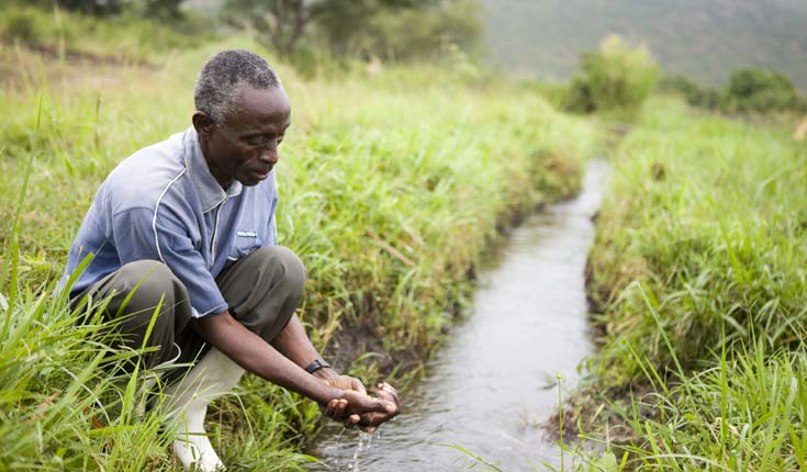 ntvuganda's tweet photo. How best can the state guarantee the right to food and water for Ugandans? #NAPUG http://t.co/2Vhp7ToTZr