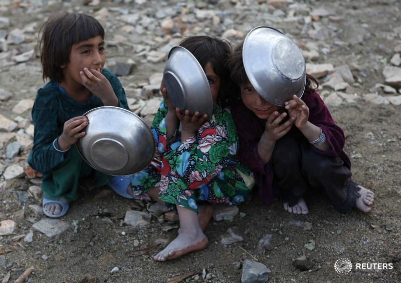 TRF's tweet image. EXCLUSIVE: How will we fill 9 billion bowls by 2050? tmsnrt.rs/1N5tUwP #9billionbowls