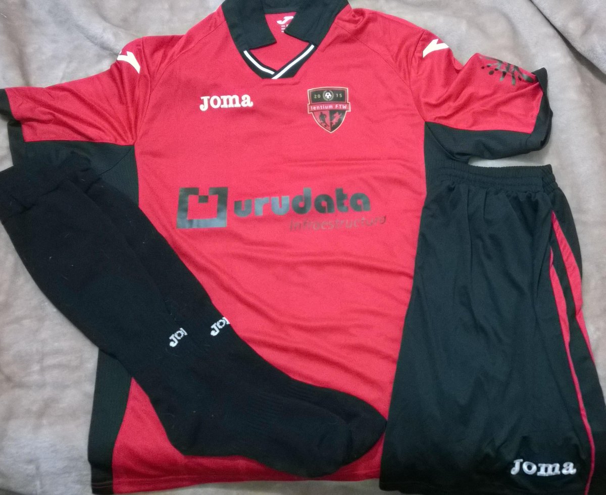 tico1711's tweet photo. La vida por los colores! @LentiumFTW #LigaAmerica2015 #3era http://t.co/TKcLgJks7n