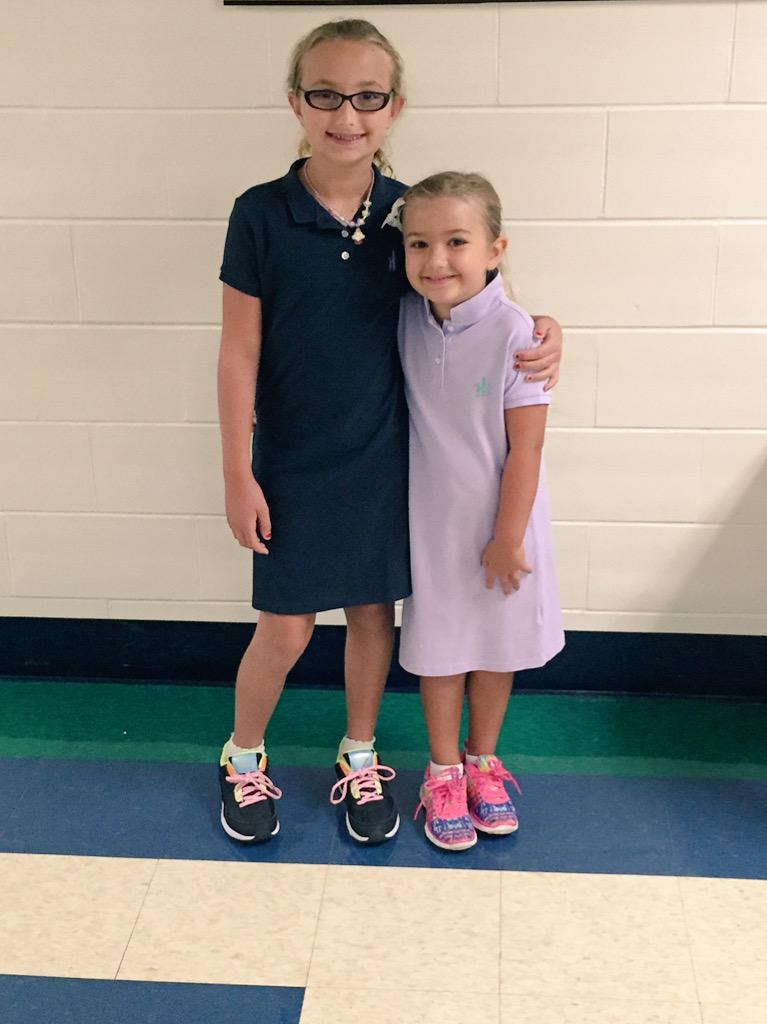 SBerkmeyer's tweet image. It's a @johnnieO first day of school here in STL! @STLGOLFGEEK #westcoastprep #prepformance