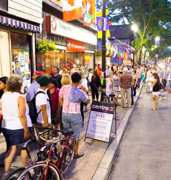 TourismHamilton's tweet image. Make our Visitor Centre your 1st stop for #ArtCrawl - food trucks, music &amp;amp; @YCDAIH: on.fb.me/1IwTJBq #HamOnt