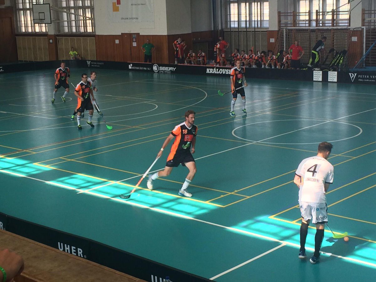 SVWilerErsigen's tweet photo. #czechopen2015 started with a draw (2-2) against @ibkdalen. Our goals: Mutter and Meister. #unihockey #floorball http://t.co/IHhuyF8j2p