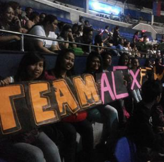TeamAlexFTW's tweet photo. Nakaka-miss kayo makitang magkakasama :( sobrang busy niyo na sa school and work. #BringBackSummer #UnEXpectedConcert http://t.co/mral8YSs7l