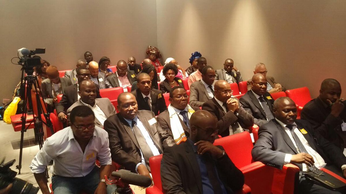 LassinaBam's tweet photo. @APCDE_AFRIQUE 
colloque; la diaspora africaine face aux enjeux du processus électoral du continent. http://t.co/FXd8XGHmoP