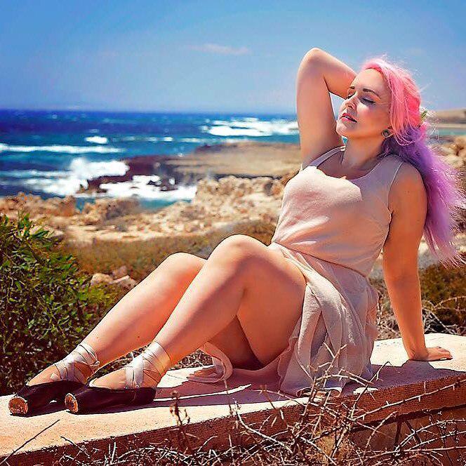 #suicidegirls @suicidegirls in #cyprus in June sucks I wasn't pointing my feet more but it was a tough<a href="/tag/suicidegirls"class="tags">#suicidegirls</a><a href="/tag/cyprus"class="tags">#cyprus</a><a href="/tag/sguk"class="tags"><span>#sguk</span></a>