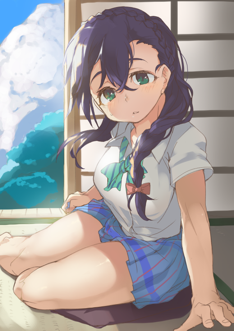 スカートがまくれてることに気付いて直したあと、照れるのぞみん 