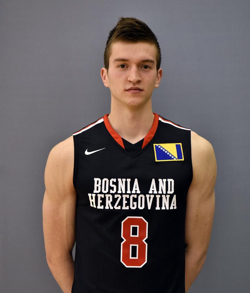 EuroBBallVideos's tweet photo. Impressive Dunk From Nedim BUZA @NedimBuza In Turkey - Bosnia Game
https://t.co/yMvI8Le9O4 http://t.co/2h50iihcQy