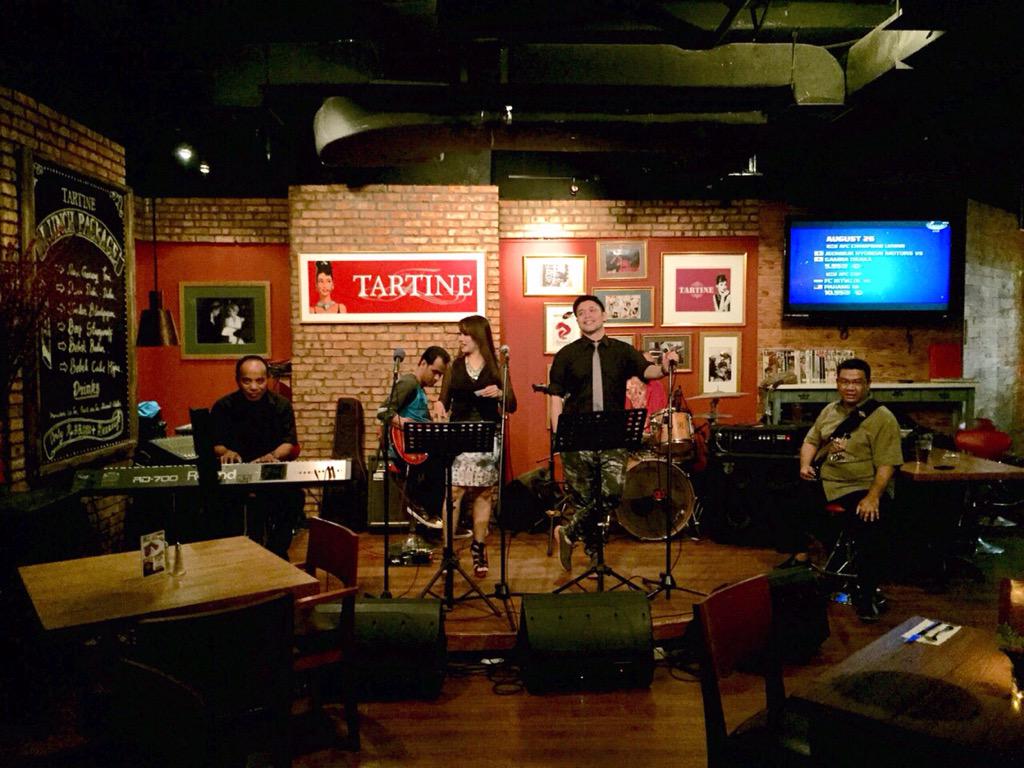TARTINEfX's tweet photo. Atlantic Band | Every Thursday | 08 PM-Onward

TARTINE FRENCH BISTRO
RSVP:
T. (021) 25554222
E. tartine_fx@yahoo.com http://t.co/JPP3aT7fdu