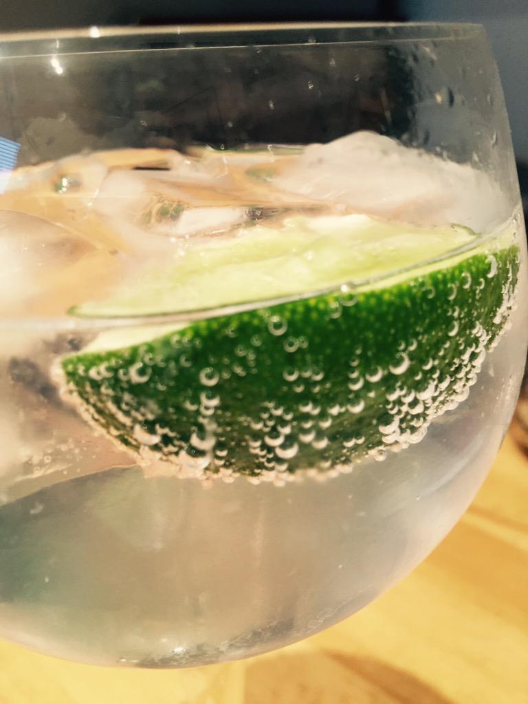 Gin & Tonic Friday tweet media