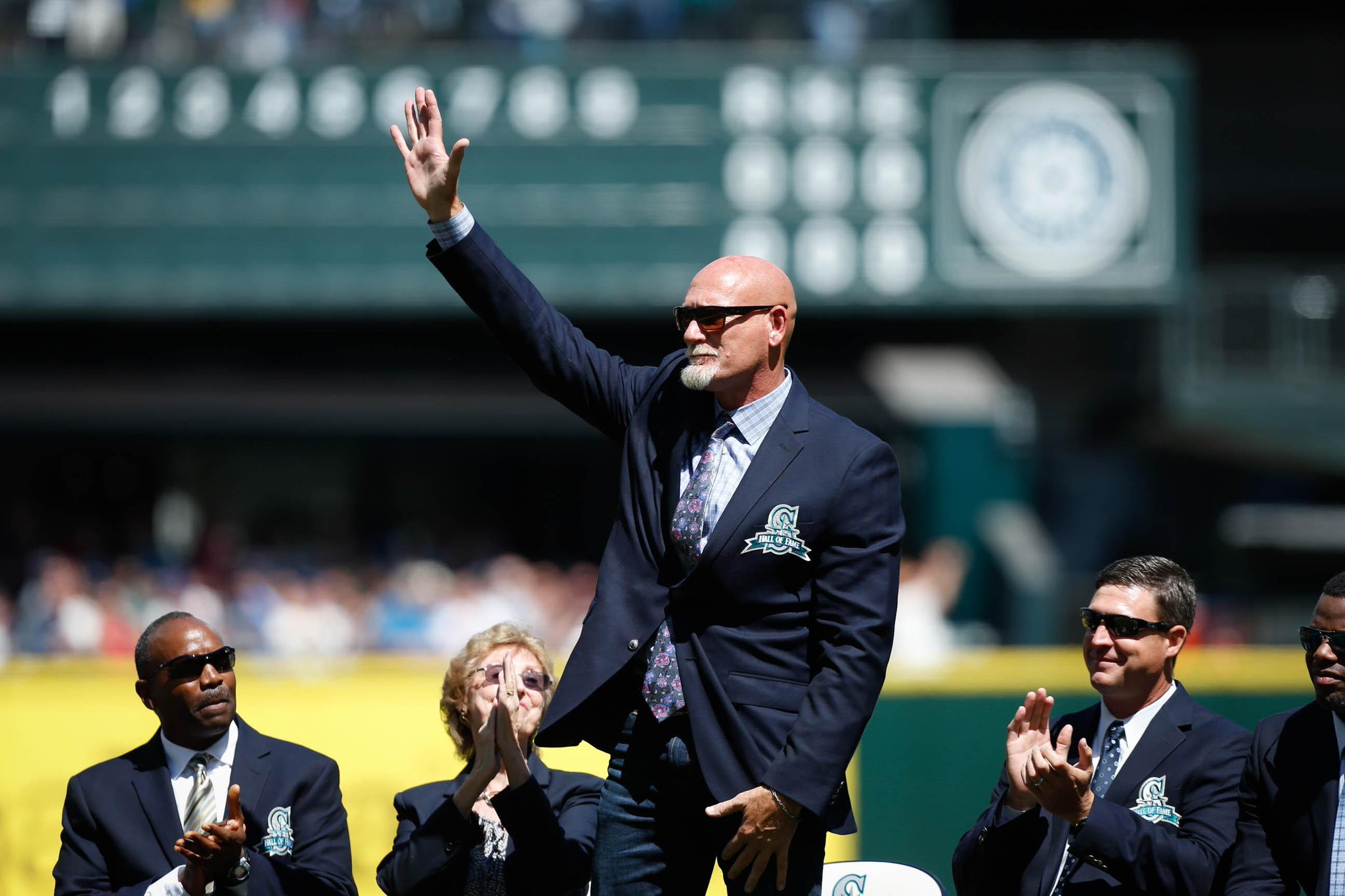  Hall of Famer Jay Buhner is also celebrating a birthday today. Happy Birthday, Bone! 