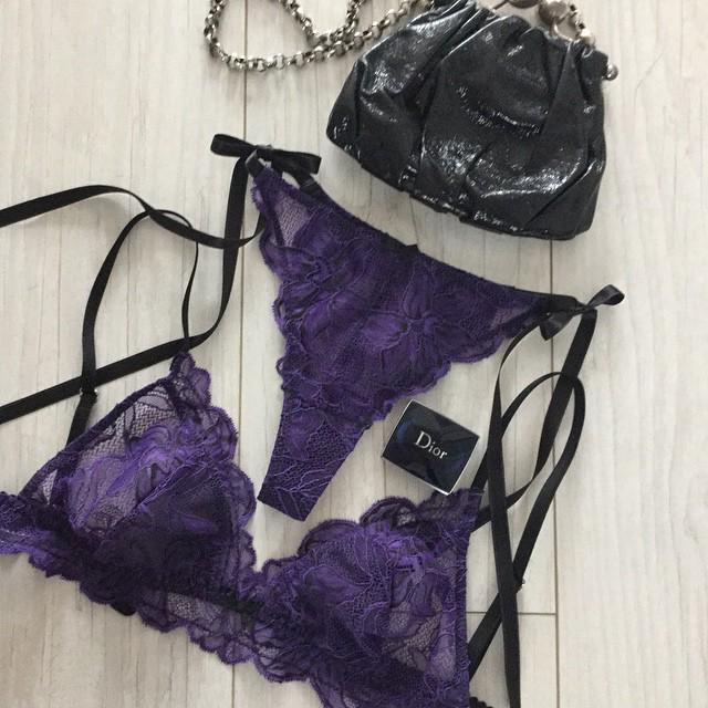 Stunning set! Want! Want! Want! x #lingerie #fashion #girly #lingerieaddict #muslimah #love