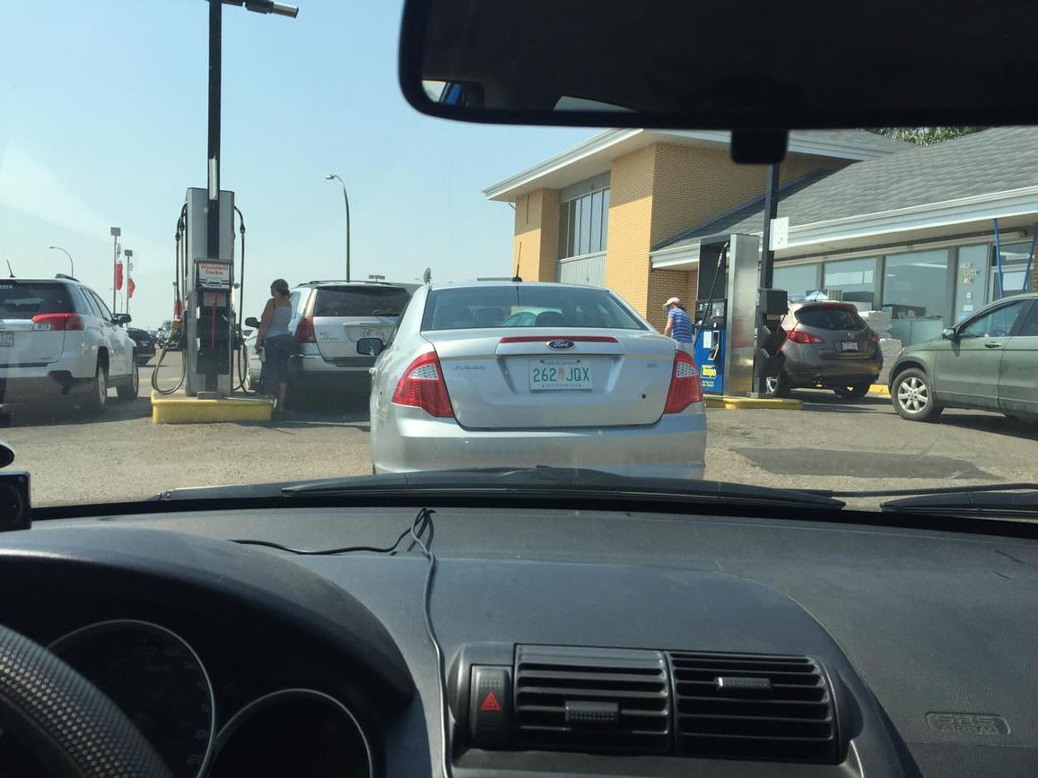 Photo__Mike's tweet photo. #medhat #abgas still $1049 @ tempo on #3-bit of a line http://t.co/jPcbHsrc9U