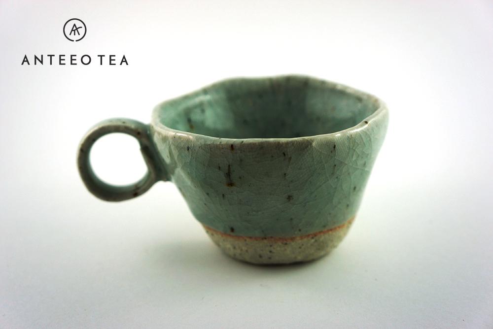 AnteeoTea's tweet photo. One of my fav #tea #cups #handcrafted #Japanese #ceramics Thinking to auctioning it off... #anteeotea #drinkmilitia http://t.co/UMlcrRJlb7