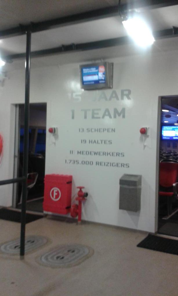 De <a href="/waterbus/">Waterbus van Blue Amigo</a> al 15 jaar een begrip in de Drechtsteden.  13 schepen,19 haltes; 111 medewerkers,1,73 miljoen reizigers.