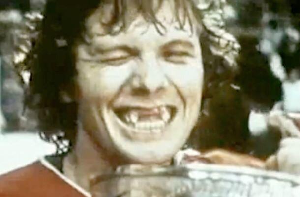 Happy Birthday Bobby Clarke ! 