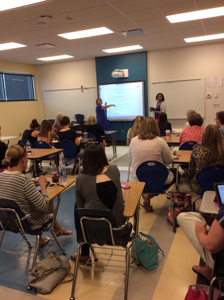 soonerlady84's tweet photo. ECE apps!!! Tons of learning going on! #epsit2015 http://t.co/ghIpCvvipI