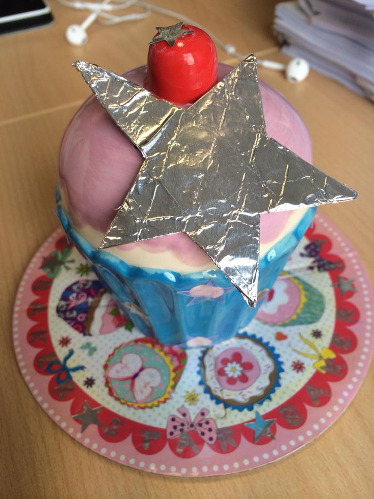 eroshaw's tweet photo. Star baker award is mine for the week as Ian was triumphant in last nights #GBBO #sweepstake @BritishBakeOff http://t.co/6czo6x22IA