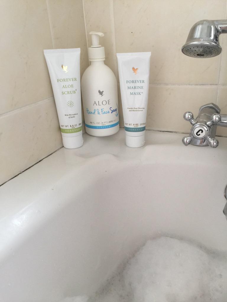 foreverwithbec's tweet image. Mummy time 😍