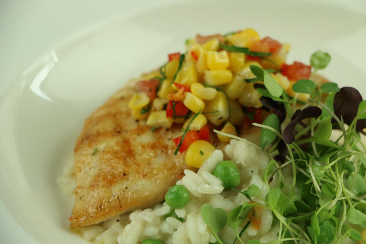 alacartebistro's tweet photo. New #specials every day!  Find out what today's is!  @alacartekitchen @gardinermuseum http://t.co/XRdzHTBKMH