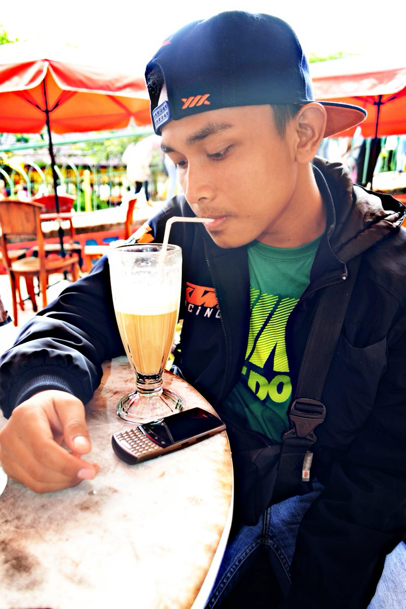 NicknameIVAN's tweet photo. http://t.co/Z2Gin2cPCi