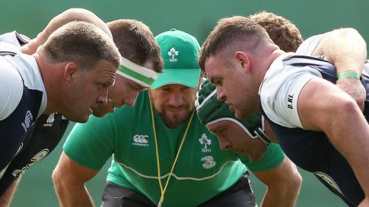 IrishRugby's tweet photo. In Pics: Ireland Training At Carton House #ShouldertoShoulder http://t.co/kngHAuc2th http://t.co/mrbRXrv8NB