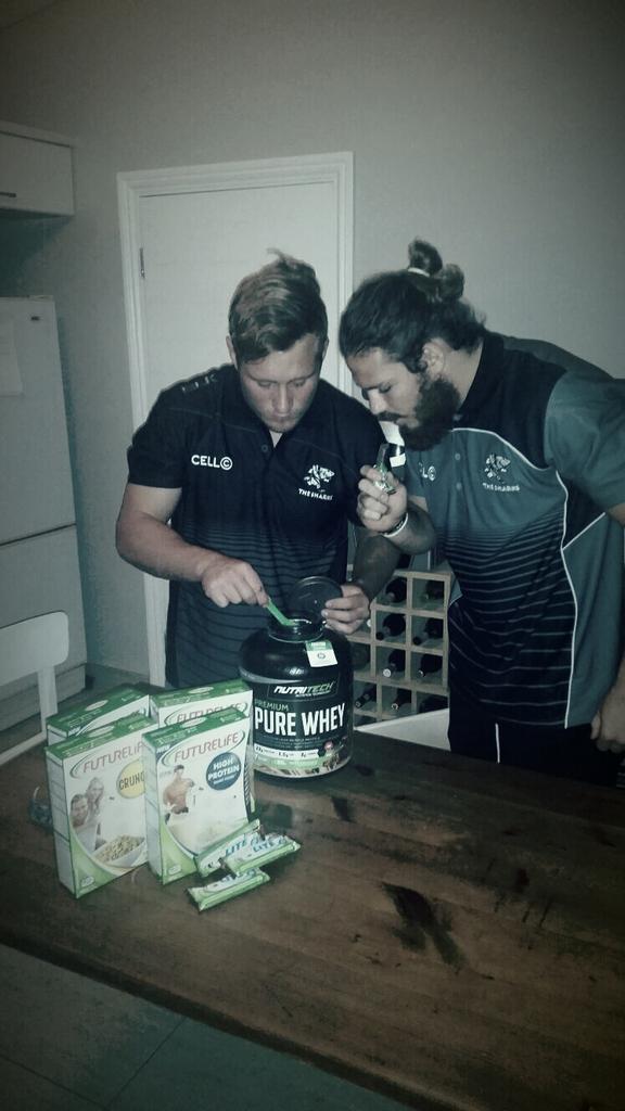 Enjoying a <a href="/futurelifeza/">FUTURELIFE®</a> bar. Much appreciated <a href="/GavinJones4/">Gavin Jones</a> <a href="/futurelifeza/">FUTURELIFE®</a> @NutriTechRSA <a href="/UnionSportsMag/">ppp</a>