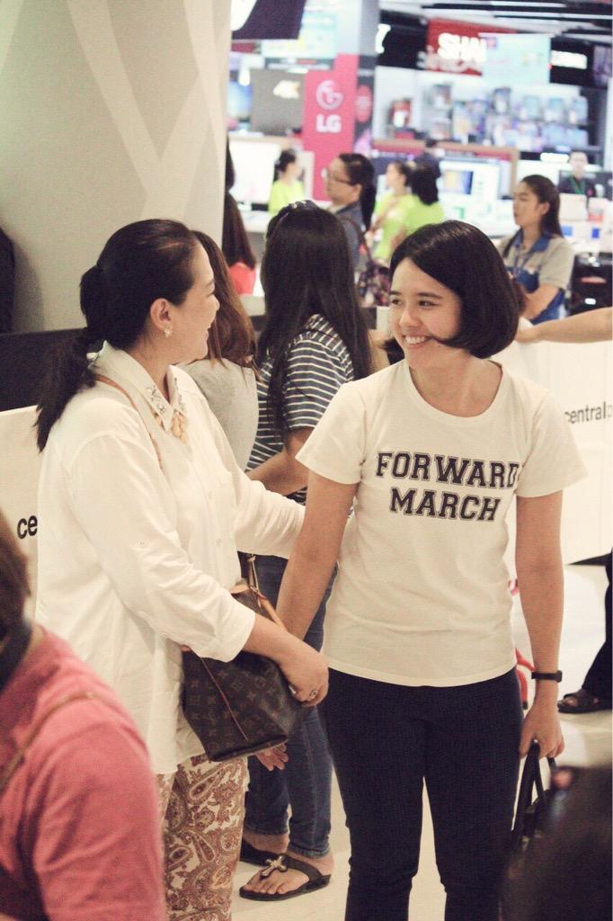 ponny_jihome's tweet photo. บางทีก็สงสัยแอร์สมัยนี้รับทอมแล้วหรือ😜 #นางฟ้าวาริน #TM2K http://t.co/PIygc00mWW