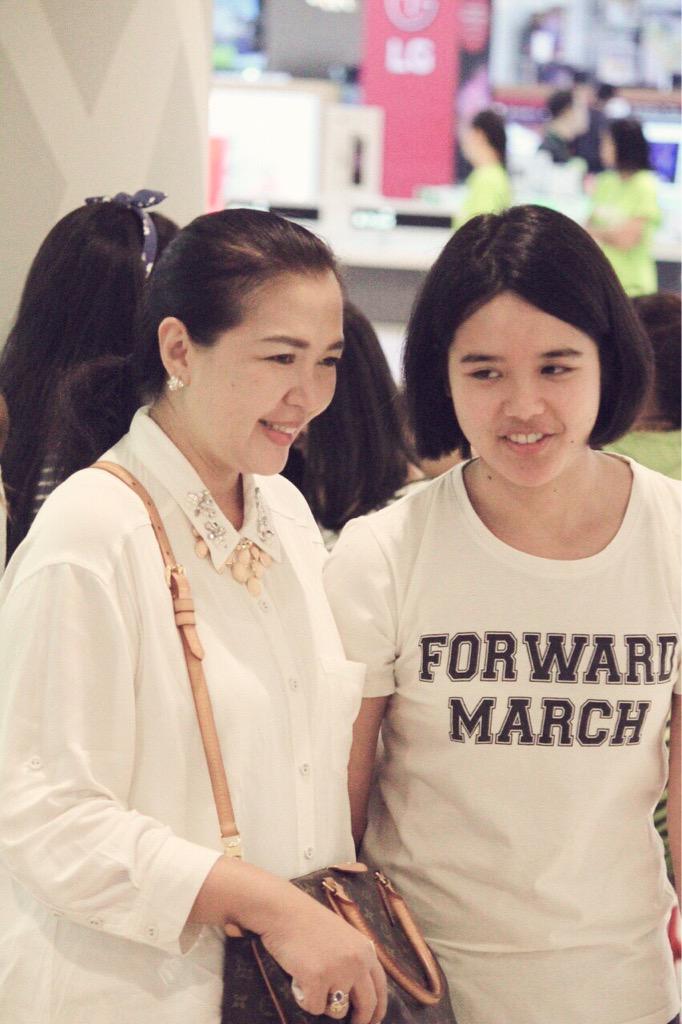 ponny_jihome's tweet photo. บางทีก็สงสัยแอร์สมัยนี้รับทอมแล้วหรือ😜 #นางฟ้าวาริน #TM2K http://t.co/PIygc00mWW
