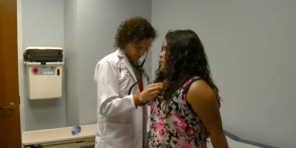 UHRainbowBabies's tweet photo. How summer heat and humidity affects kids with #asthma: http://t.co/jsE5lZrpo0 (via @fox8news) http://t.co/LEtI5oMZzG