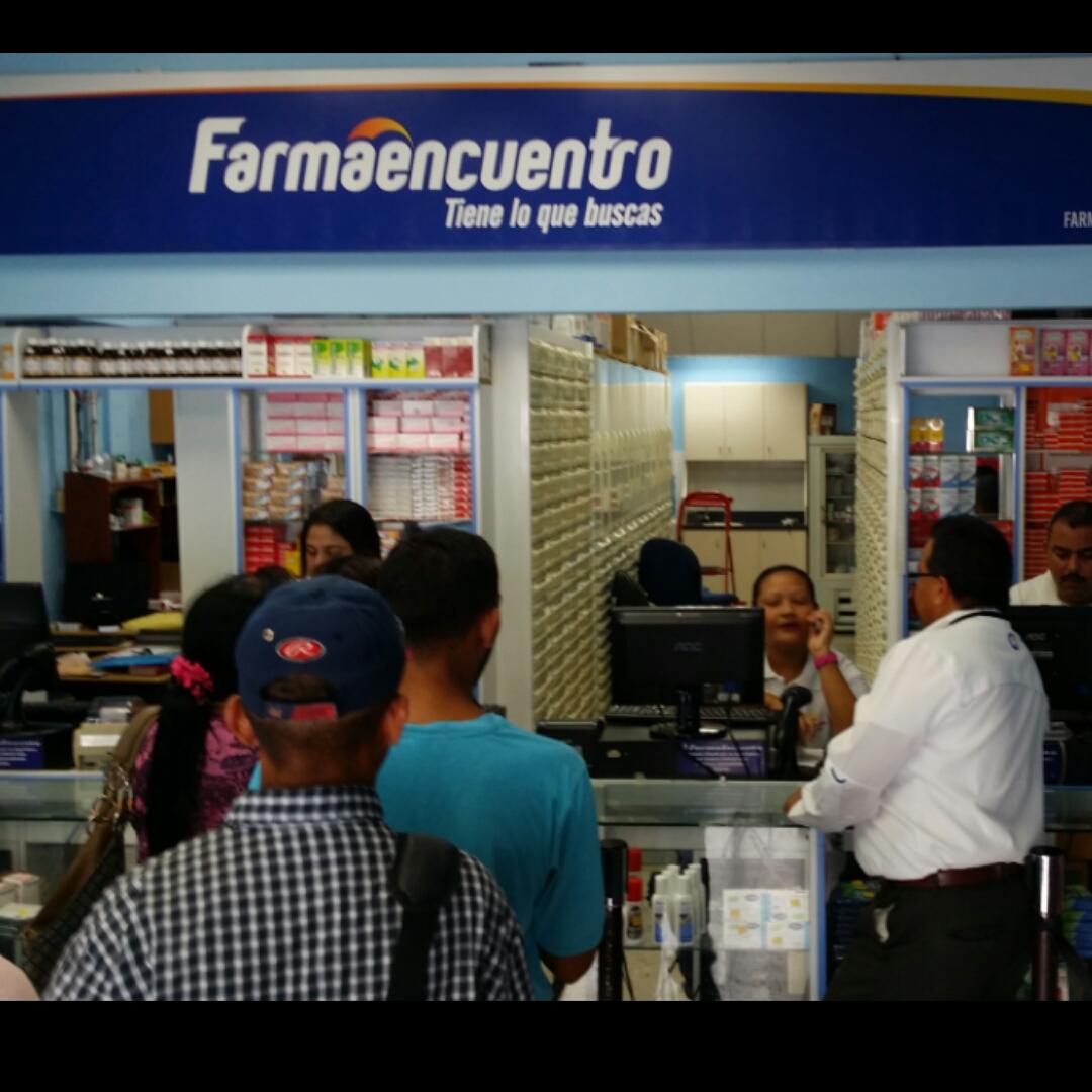 GalenoArismendi's tweet photo. En FarmaEncuentro El Ávila #Acarigua con @GALENOGALLARDO #SalidaDual #EnVivo @galenogastro @GalenoMarketing http://t.co/OKHU2hCNof