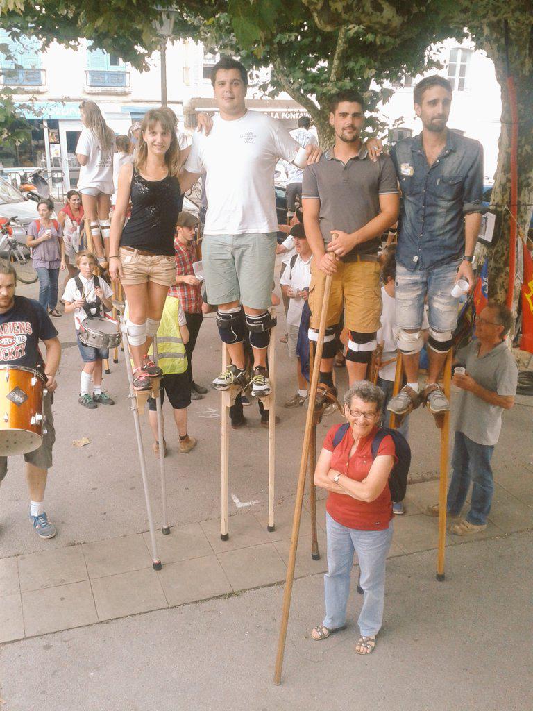 AssoChancaires's tweet photo. Estanquet a l'Acad��mia Gascona, plaça de la republica #chancada #gasconha #baiona http://t.co/jtiEGwvwou