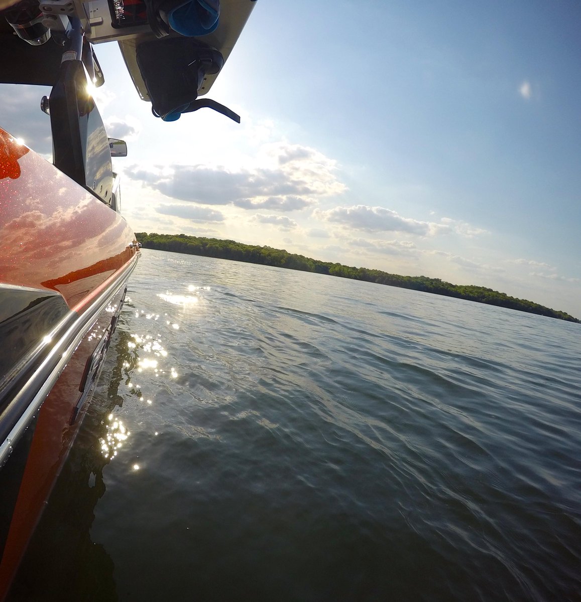 BoatLockerTN's tweet photo. Hanging out in the SE #TheBoatLocker #SupraBoats #Nashville #WakeBoatPorn http://t.co/SbTWYurLBy