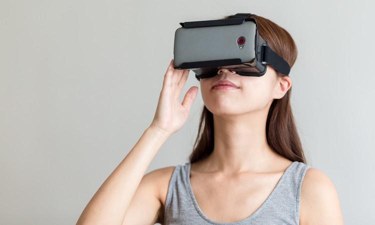 geektime's tweet photo. Are there real investment opportunities in virtual reality in Israel? http://t.co/YfGr6QPKEz http://t.co/HcM9EOlhbx