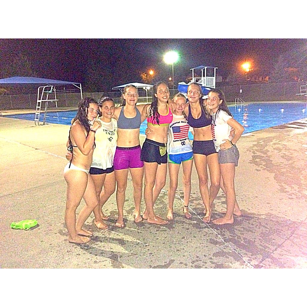 tess_dougall's tweet photo. i think i just like this pic bc the hot lifeguard took it http://t.co/xY5Oo38zXF