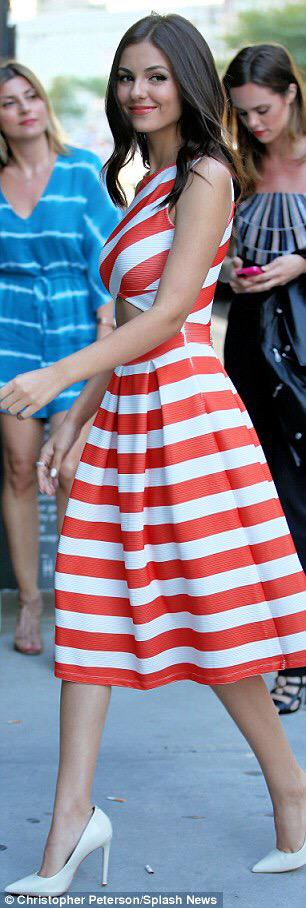 VictoriaJustice's tweet image. Had a blast at @peoplestylewatchmag &amp;amp; @revolveclothing&apos;s party yesterday!Wearing my new fave summer dress by @asos 🌞