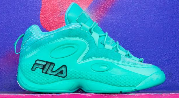THDKicks's tweet photo. @FILAusa has a all 'Mint' colorway of the Grant Hill 3 coming out soon:
http://t.co/1bzIxMjOvw
#THDkicks
#FILA http://t.co/7BFBTfVZsB