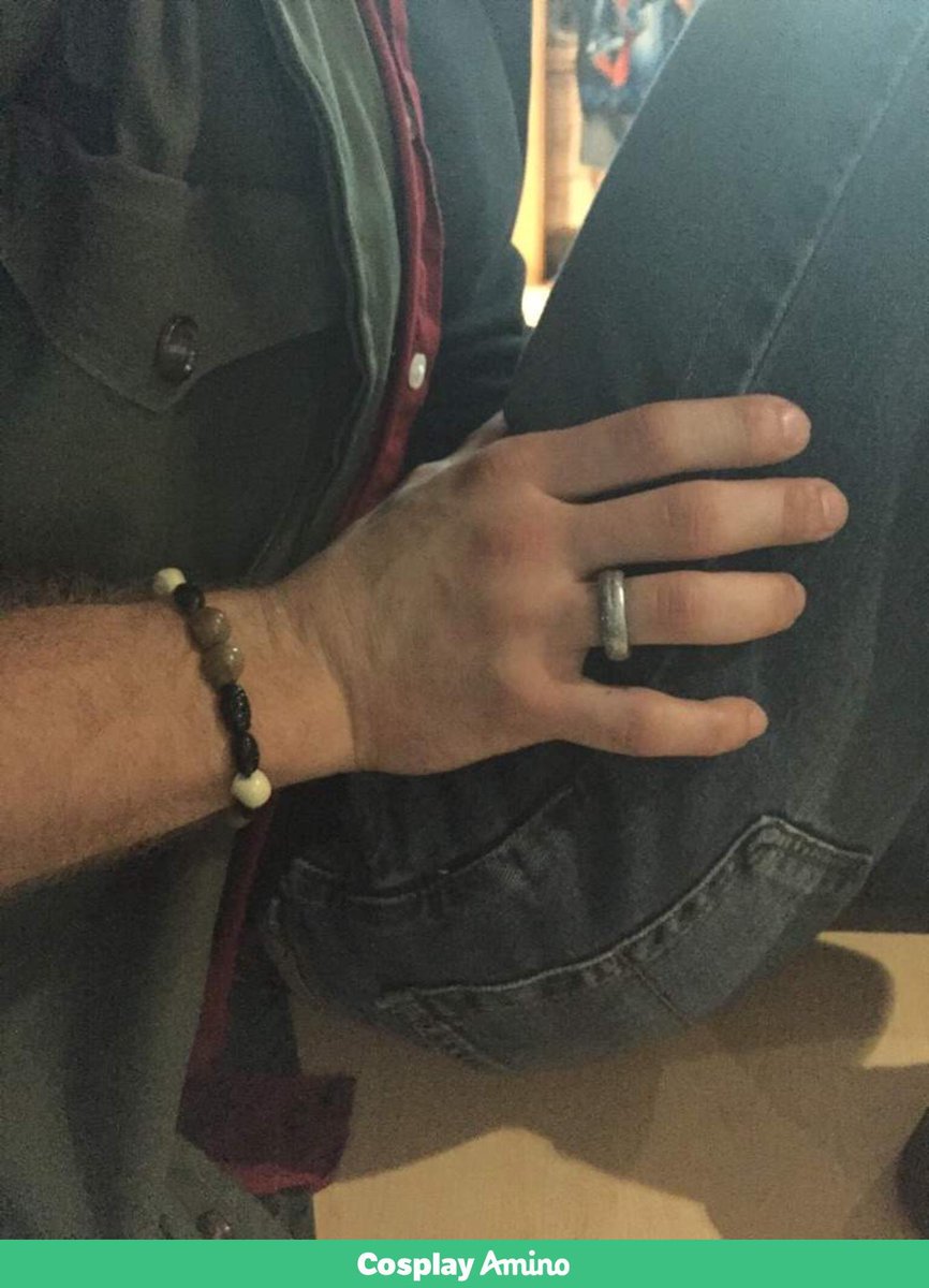JennyCosplay's tweet photo. The Jewelry Of Dean Winchester  #supernatural #deanbracelet #deancosplay
http://t.co/WD4teKAe1c http://t.co/xbqBM9BIPq