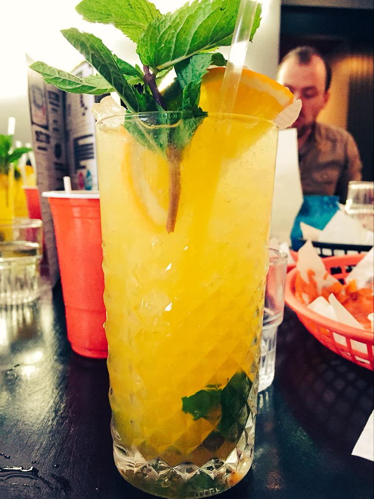 RichieWear13's tweet photo. Cocktail O'Clock @AlmostFamousLDS #FamousNewMenu http://t.co/8FcZ7qhegF