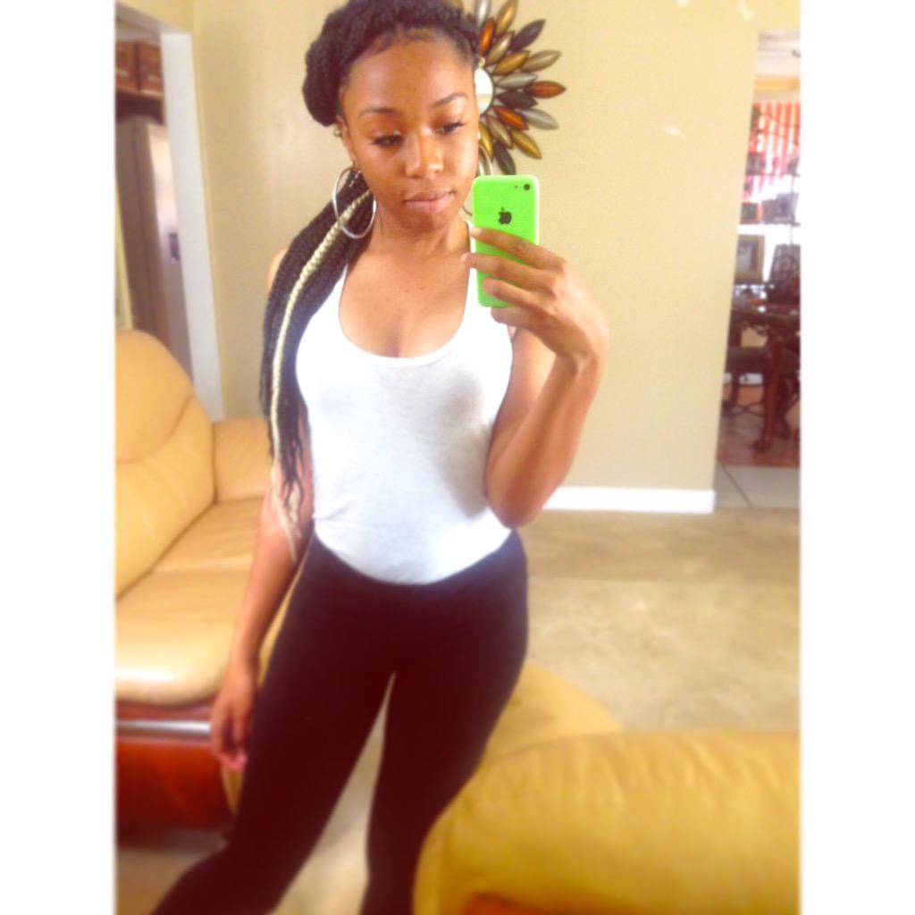 _tkayy's tweet photo. Make sure yall fb😭🙌🏽 http://t.co/D5PZYqlHv7
