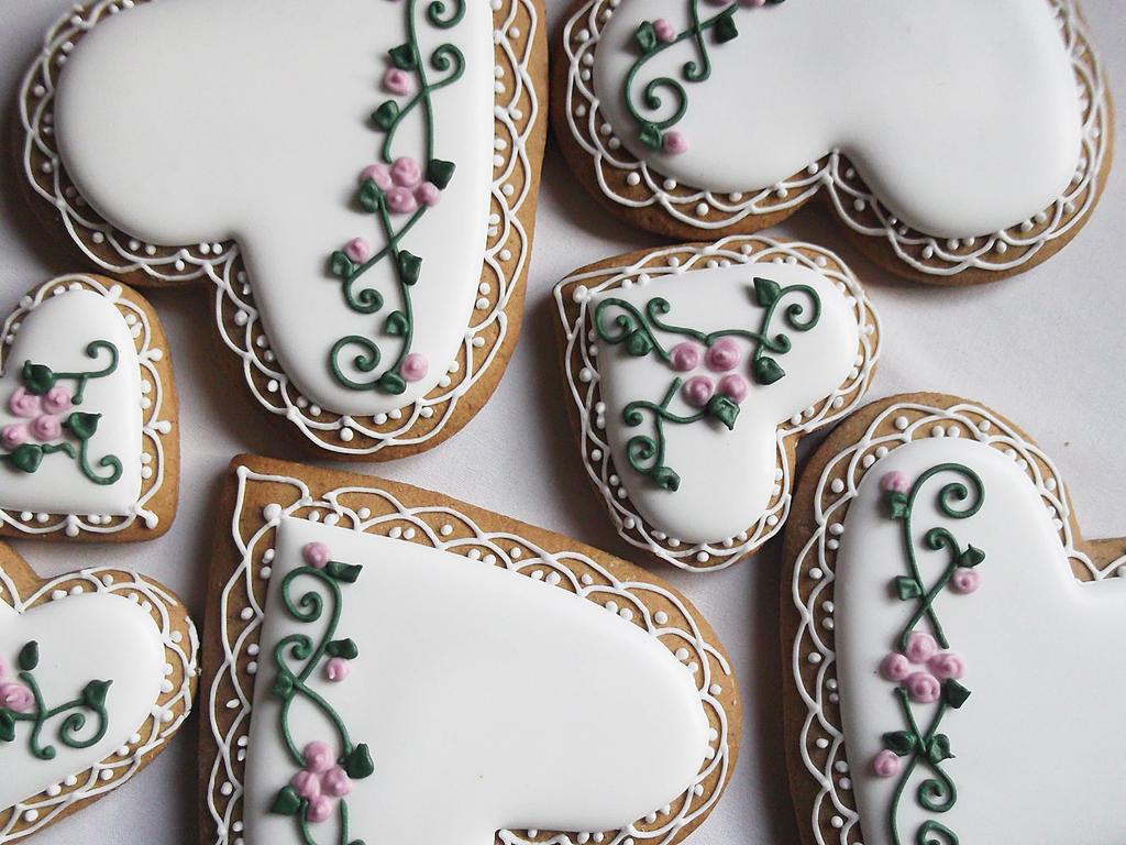 cookieartlondon's tweet photo. #wedding #favours & #biscuit #seatingcards fully #custom http://t.co/htDDI7ckAK #womaninbiz #wineoclock #bridetobe http://t.co/DKOY96mYXI