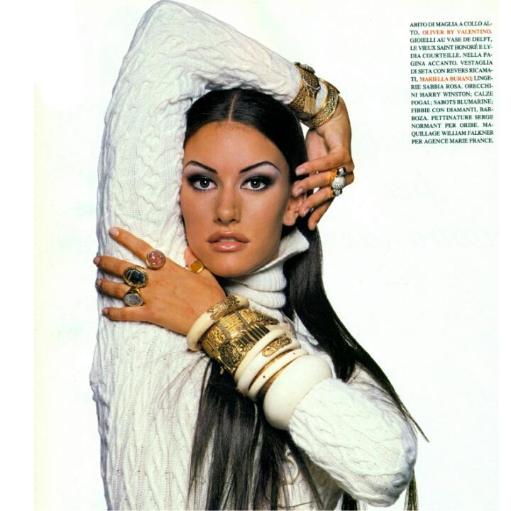 TheMcKagansFans's tweet photo. @SuHolmesMcKagan for @voguemagazine Italia ~ "White". Photo by Walter Chin. 📷❄ #supermodel #beautyicons #susanholmes http://t.co/ahcSQ6bnsS