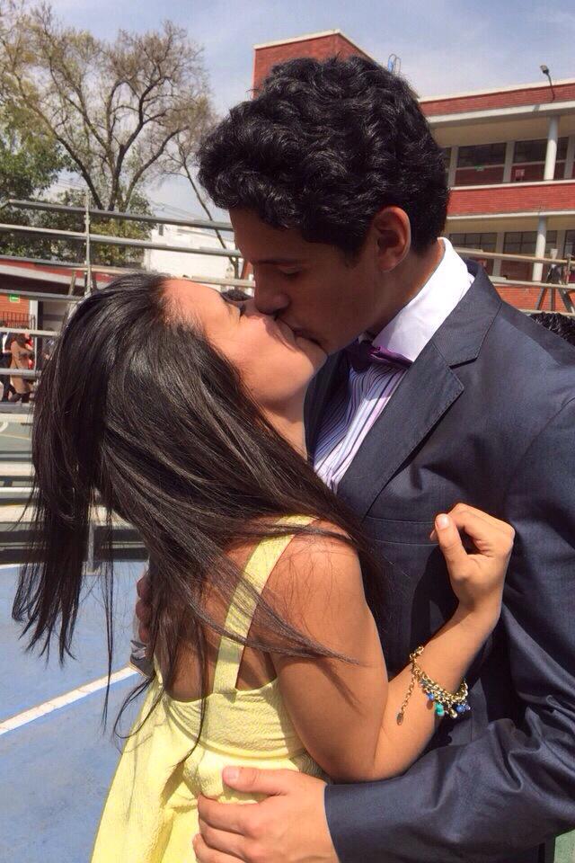 Aldo_cerutti's tweet photo. #NoMeAguantoLasGanas de esperarte, abrazarte , besarte,hacerte reír ,hacerte feliz básicamente 
AMARTE❤️ http://t.co/bl6abPVyPE