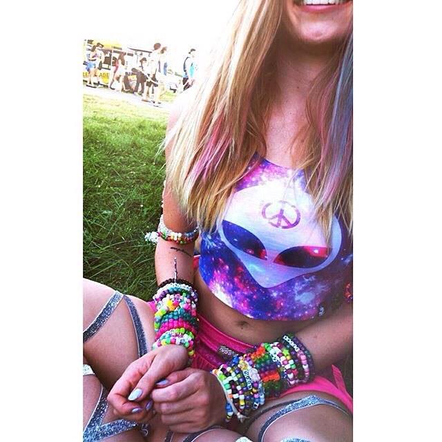 iheartraving's tweet photo. Happy #PLURsday! ๐ Be sure to check out our Crop It Like It's Hot Sale before it ends thisโฆ http://t.co/LsIxcBAbTS http://t.co/5G3KNJ5WeT