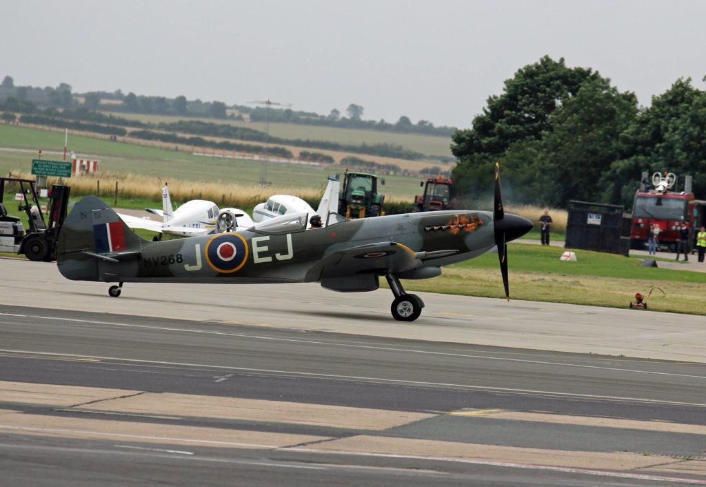 Fantastic to see the #Spitfires taking off and flying over #HumbersideAirport #Lincolnshire #spittingfire