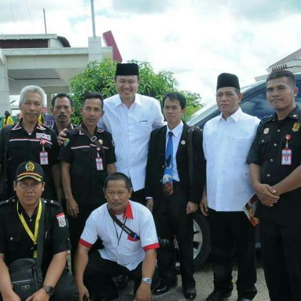 GunataEdi's tweet image. Satu untuk semua, semua untuk satu